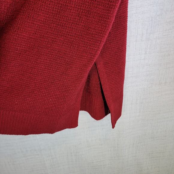 Vince Camuto Sweater Womens Medium Red Button Shoulder Colorblock Holiday NWT - Picture 6 of 11